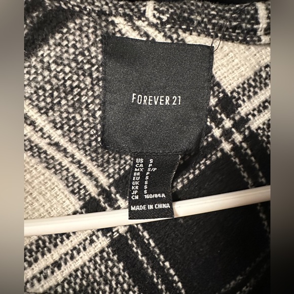 Women’s Plaid Coat Forever 21 size S - Picture 3 of 3